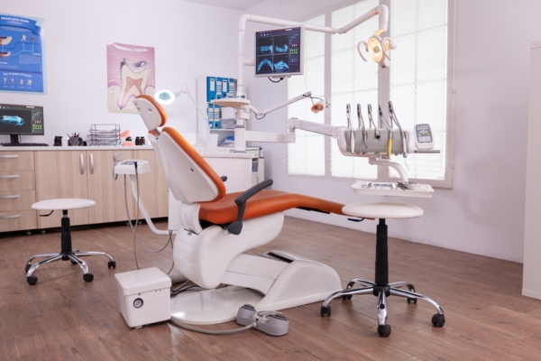 Consultório x Clínica: Qual É o Modelo Mais Lucrativo para Dentistas?